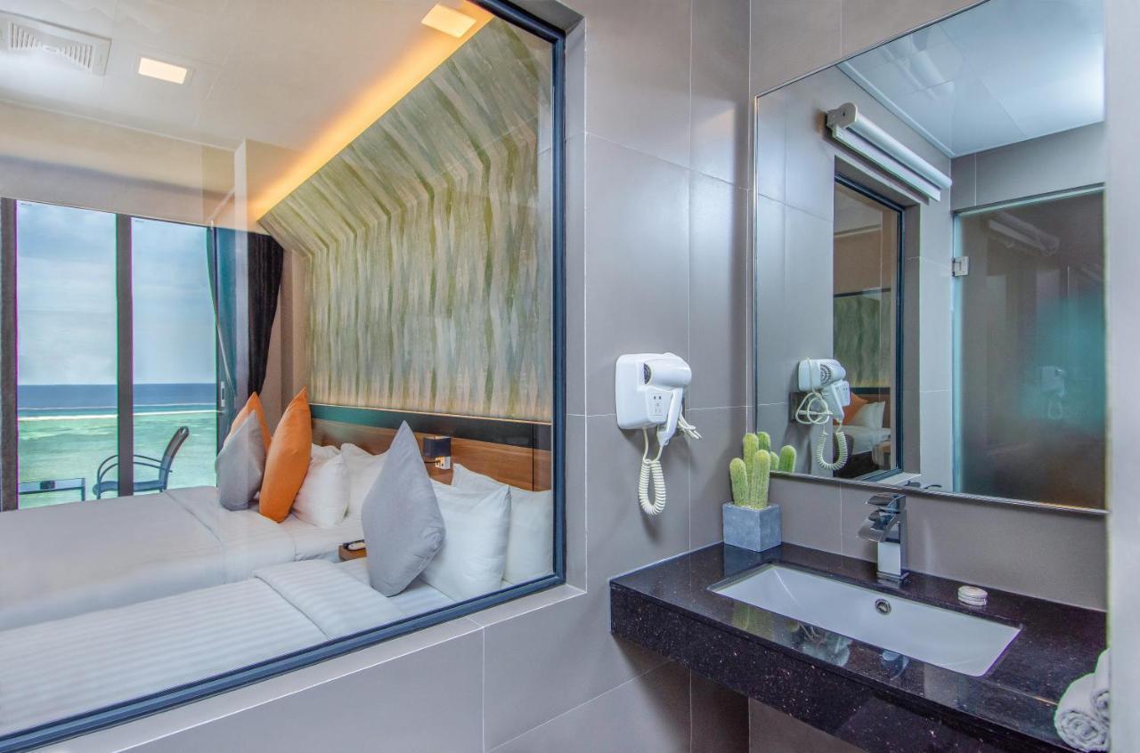 Triton Prestige Seaview And Spa Маафуші Екстер'єр фото